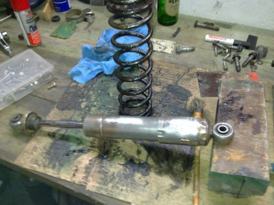 Stoßdämpfer kl.jpg