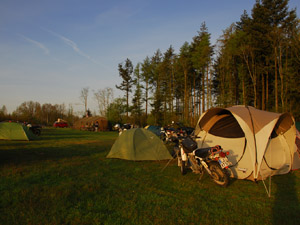 th-04-Camp.jpg