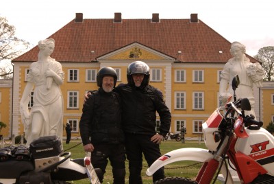 02 Genussfahrer.jpg (418.38 KiB) 7678 mal betrachtet 02 Genussfahrer.jpg