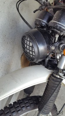 Schutzgitter für XT-Scheinwerfer xy.jpg