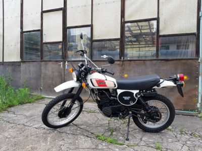 XT500_01.jpg