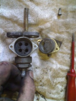 XT 500 Benzinhahn 04.jpg